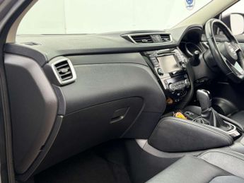 Nissan QASHQAI 1.3 Qashqai Tekna DiG-T Semi-Auto 5dr