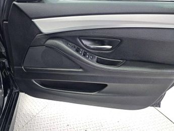 BMW 5 SERIES 2.0 520d M Sport 4dr