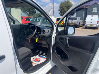 CITROEN BERLINGO 1.6 Berlingo 725 X Blue HDi 5 SEATER CREW VAN LWB