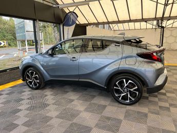 TOYOTA C-HR 2.0 C-HR Design HEV CVT 5dr