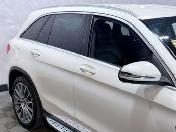 MERCEDES-BENZ GLC 2.0 GLC 300 AMG Line Premium D 4Matic Auto 4WD 5dr