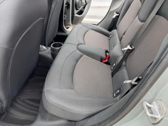 MINI HATCH 1.5 Cooper Auto 5dr