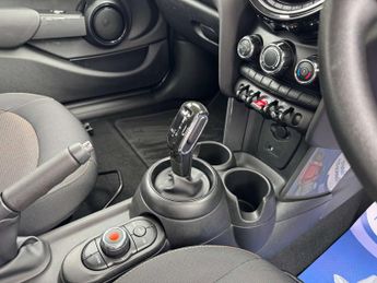 MINI HATCH 1.5 Cooper Auto 5dr
