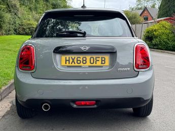 MINI HATCH 1.5 Cooper Auto 5dr