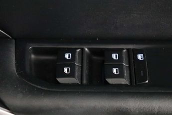 MG MG4 51kWh SE Hatchback 5dr Electric Auto (170 ps)