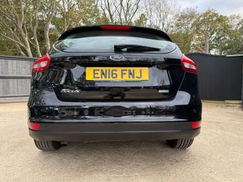 FORD FOCUS 1.0 Focus Titanium 5dr