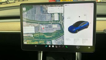 TESLA MODEL 3 Model 3 Standard Range + 4dr