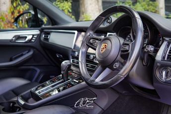 PORSCHE MACAN 2.0 Macan Semi-Auto 4WD 5dr