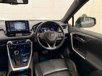 Toyota RAV4 2.5 VVT-h Dynamic SUV 5dr Petrol Hybrid CVT 4WD Euro 6 (s/s) (22