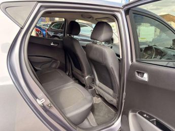 HYUNDAI I10 1.2 i10 Premium Auto 5dr