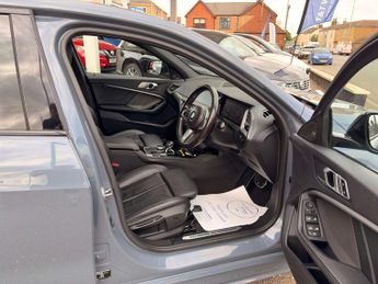 BMW 1 SERIES 2.0 118d M Sport Auto 5dr
