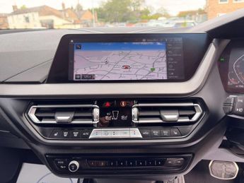 BMW 1 SERIES 2.0 118d M Sport Auto 5dr