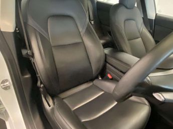 TESLA MODEL 3 Model 3 Long Range AWD 4WD 4dr