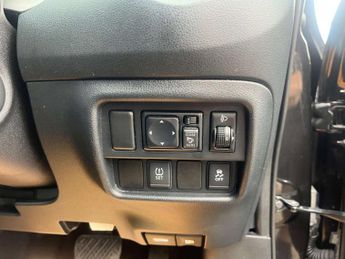 Nissan Juke 1.6 Juke N-Connecta CVT 5dr