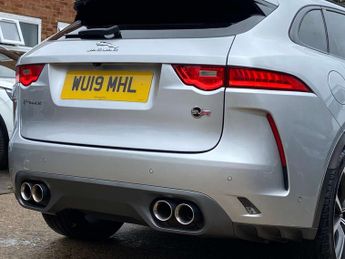 Jaguar F-PACE 5.0 V8 SVR SUV 5dr Petrol Quickshift AWD Euro 6 (s/s) (550 ps)