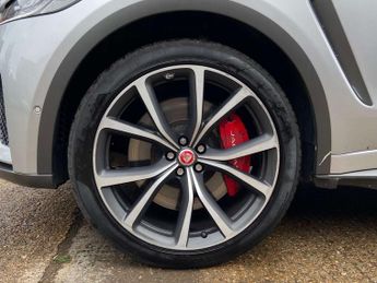 Jaguar F-PACE 5.0 V8 SVR SUV 5dr Petrol Quickshift AWD Euro 6 (s/s) (550 ps)