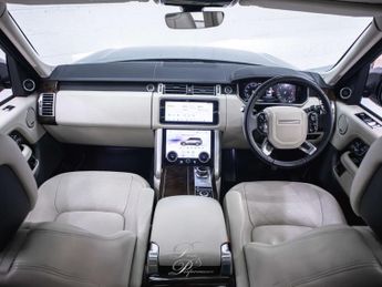 LAND ROVER RANGE ROVER 3.0 Range Rover Vogue SDV6 Auto 4WD 5dr
