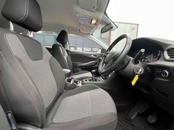VAUXHALL GRANDLAND X 1.5 Turbo D BlueInjection SE Euro 6 (s/s) 5dr