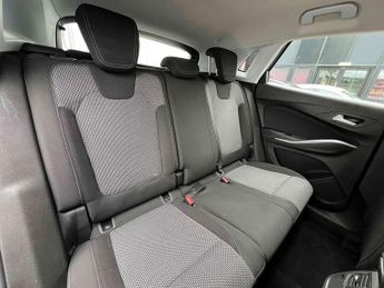 VAUXHALL GRANDLAND X 1.5 Turbo D BlueInjection SE Euro 6 (s/s) 5dr