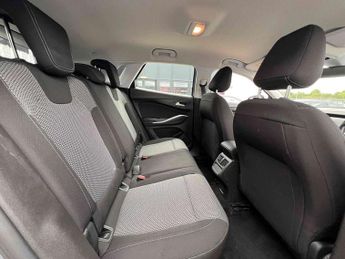 VAUXHALL GRANDLAND X 1.5 Turbo D BlueInjection SE Euro 6 (s/s) 5dr