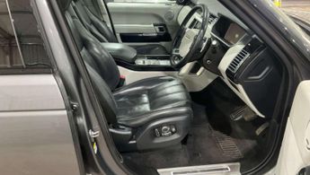 Land Rover Range Rover 4.4 SD V8 Autobiography SUV 5dr Diesel Auto 4WD Euro 6 (s/s) (33