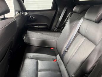 Nissan JUKE 1.6 Tekna SUV 5dr Petrol XTRON Euro 6 (117 ps)