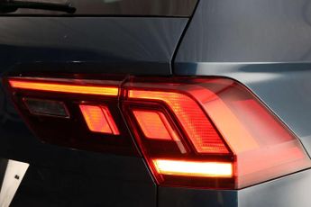 Volkswagen Tiguan 1.5 TSI Life SUV 5dr Petrol DSG Euro 6 (s/s) (150 ps)