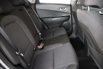 Hyundai KONA 64kWh Premium SUV 5dr Electric Auto (10.5kW Charger) (204 ps)