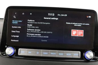 Hyundai KONA 64kWh Premium SUV 5dr Electric Auto (10.5kW Charger) (204 ps)