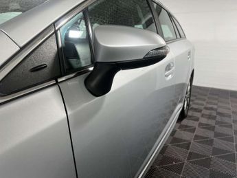 Toyota AVENSIS 1.6 D-4D Business Edition Touring Sports 5dr Diesel Manual Euro 