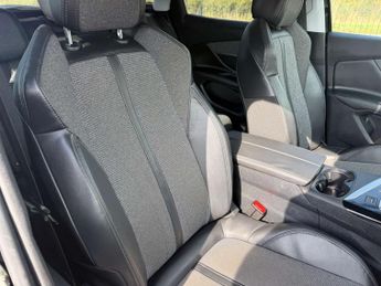 PEUGEOT 3008 1.2 3008 Allure S/S Auto 5dr