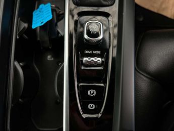 VOLVO XC60 2.0 XC60 Edition T4 Auto 5dr