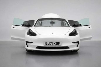 TESLA MODEL 3 Standard Range Plus Saloon 4dr Electric Auto RWD (241 bhp)