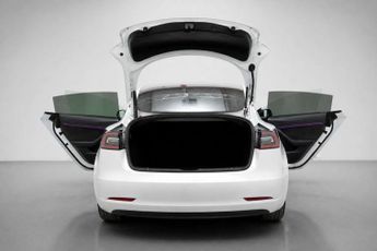 TESLA MODEL 3 Standard Range Plus Saloon 4dr Electric Auto RWD (241 bhp)
