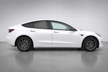 TESLA MODEL 3 Standard Range Plus Saloon 4dr Electric Auto RWD (241 bhp)