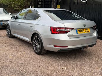 SKODA SUPERB 2.0 Superb Laurin & Klement TDI Semi-Auto 5dr