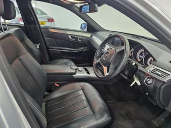 MERCEDES-BENZ E-CLASS 2.0 E250 SE Auto 4dr