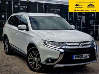 Mitsubishi Outlander 2.2 DI-D GX3 SUV 5dr Diesel Auto 4WD Euro 6 (147 ps)