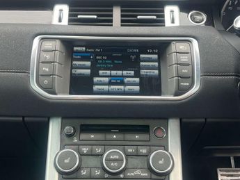 Land Rover RANGE ROVER EVOQUE 2.2 Range Rover Evoque Dynamic Luxury SD4 Auto 4WD 3dr