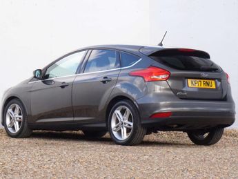 Ford FOCUS 1.5 TDCi Zetec Edition Hatchback 5dr Diesel Powershift Euro 6 (s