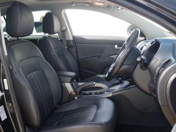 Kia SPORTAGE 2.0 CRDi KX-4 SUV 5dr Diesel Auto AWD Euro 5 (181 bhp)
