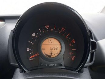 Peugeot 108 1.0 VTi Active Hatchback 5dr Petrol 2 Tronic Euro 5 Euro 5 (68 p