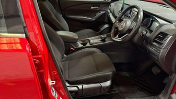 Nissan Qashqai 1.3 DIG-T MHEV Acenta Premium SUV 5dr Petrol Hybrid XTRON Euro 6
