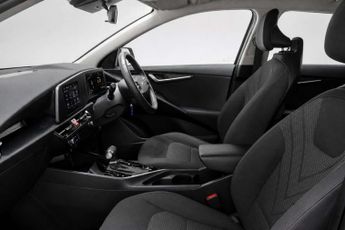 KIA NIRO 1.6h GDi 2 SUV 5dr Petrol Hybrid DCT Euro 6 (s/s) (139 bhp)