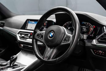 BMW 3 SERIES 2.0 320d M Sport MHEV Auto 5dr