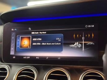 MERCEDES-BENZ E-CLASS 3.0 AMG E 43 Premium 4Matic Auto 4WD 4dr