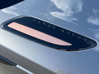 Land Rover RANGE ROVER VELAR 2.0 Range Rover Velar R-Dynamic S D240 Auto 4WD 5dr