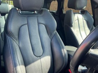 Land Rover RANGE ROVER EVOQUE 2.2 Range Rover Evoque Dynamic SD4 4WD 5dr