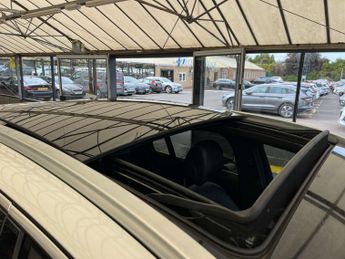 MERCEDES-BENZ GLC 2.1 GLC 220 D 4Matic AMG Line Premium Auto 4WD 5dr