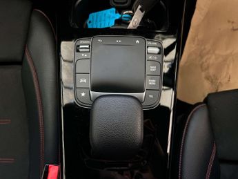MERCEDES-BENZ A-CLASS 1.3 A 250 AMG Line E Auto 5dr